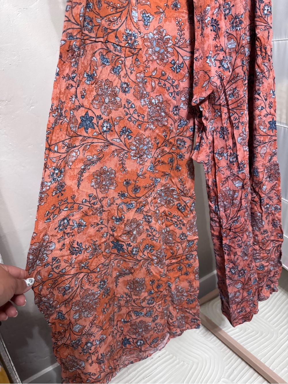 Rewash Coral Floral Wide-Leg Pants with Tie Waist - Picture 5 of 13